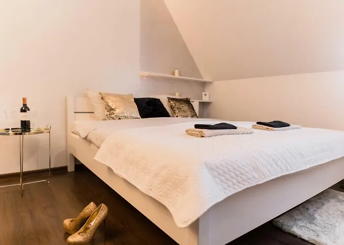 Apartamento Goldeneye Center