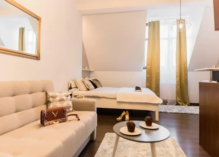 Goldeneye Center Apartamento