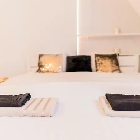 Goldeneye Center Apartmán Vratislav